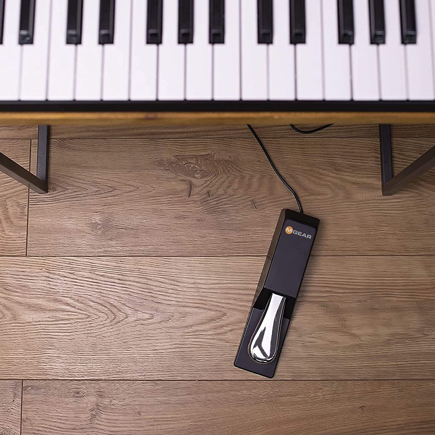 M-AUDIO SP-2 Universal Sustain Pedal with Piano Style Action for MIDI Keyboards, Digital Pianos and More